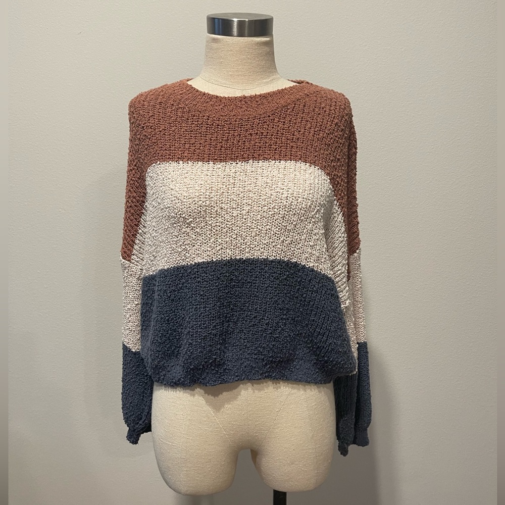 Debut sweater